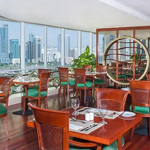 Golden Tulip Sharjah